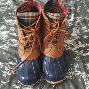 Flannel-Lined Duck Boots